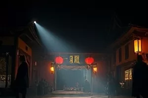 《第七码头》吊机与集装箱的黄昏剪影